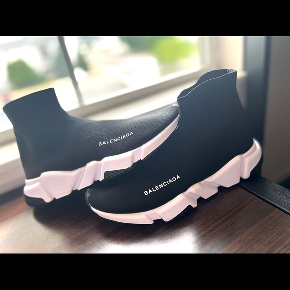 COPY - Balenciaga Sockrunners: Size 8.5 Women’s - Picture 1 of 2